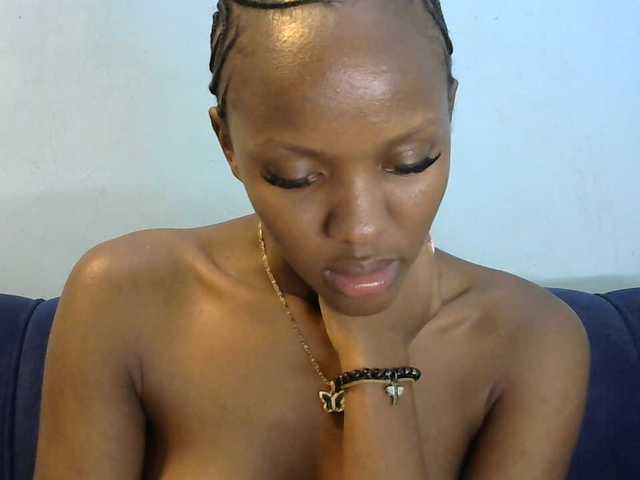 Trisha254 live cam on BongaCams