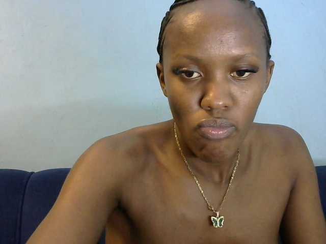 Trisha254 live cam on BongaCams