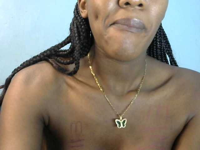 Trisha254 live cam on BongaCams