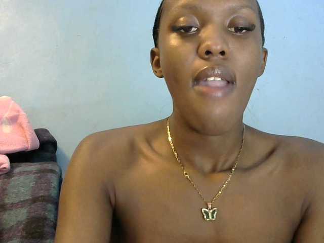 Trisha254 live cam on BongaCams