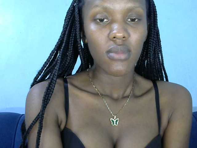 Trisha254 live cam on BongaCams