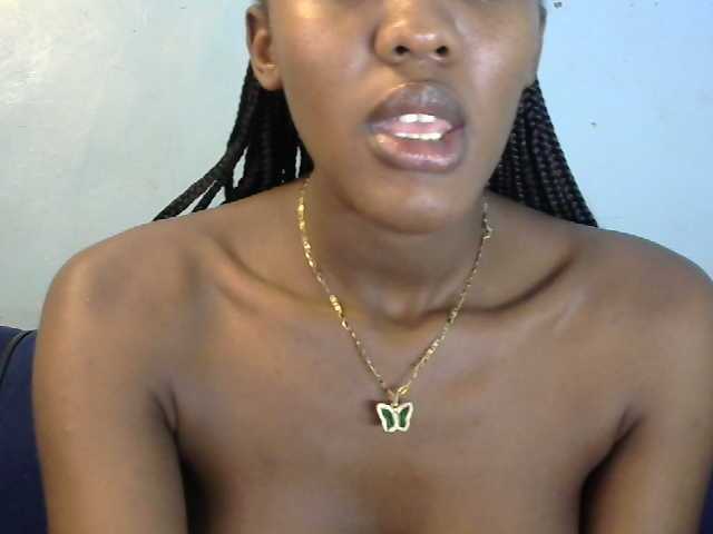 Trisha254 live cam on BongaCams