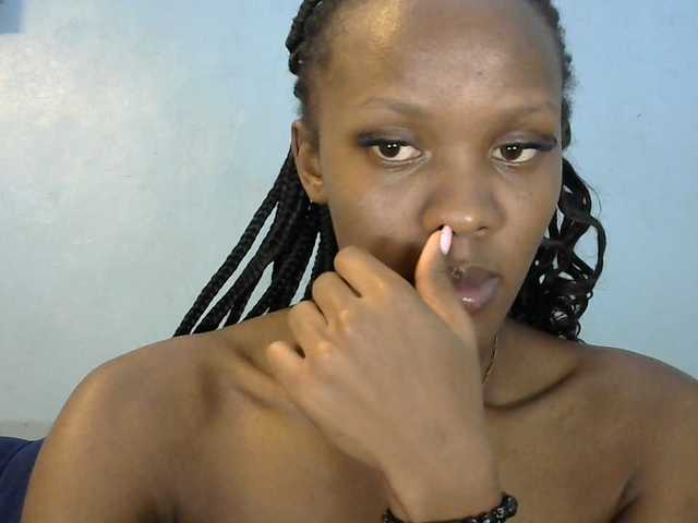 Trisha254 live cam on BongaCams