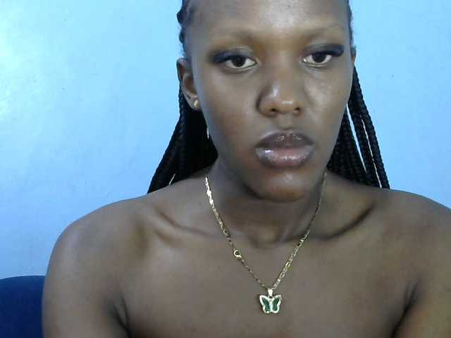 Trisha254 live cam on BongaCams