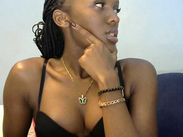 Trisha254 live cam on BongaCams