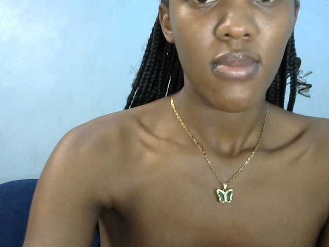 Trisha254 live cam on BongaCams