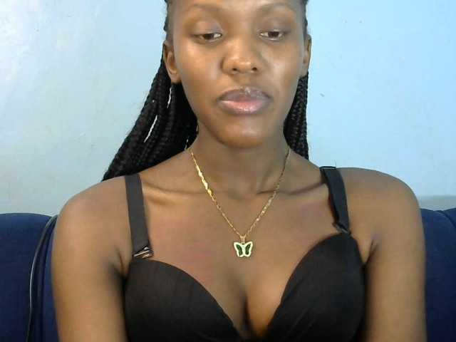 Trisha254 live cam on BongaCams