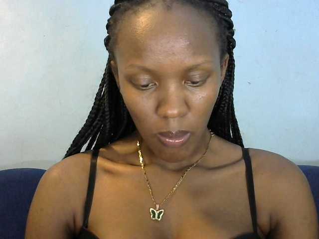 Trisha254 live cam on BongaCams