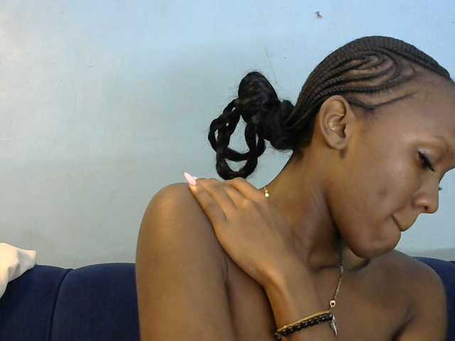 Trisha254 live webcam show