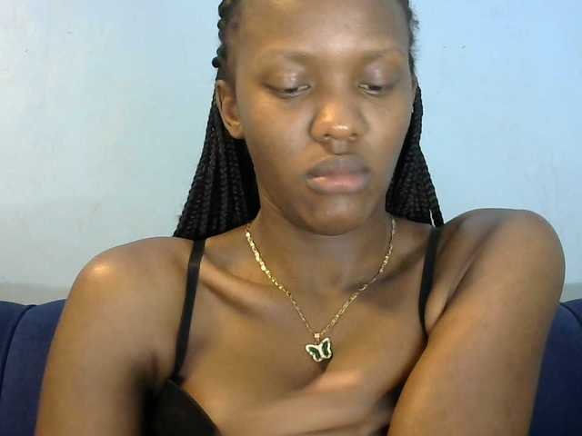 Trisha254 live cam on BongaCams