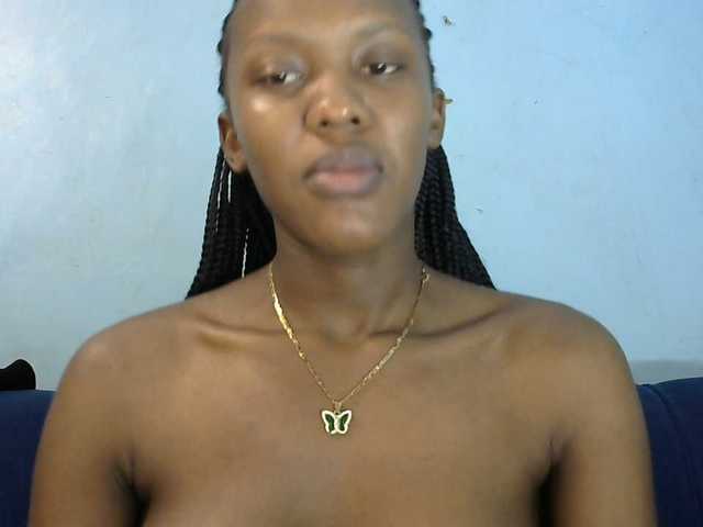 Trisha254 live cam on BongaCams
