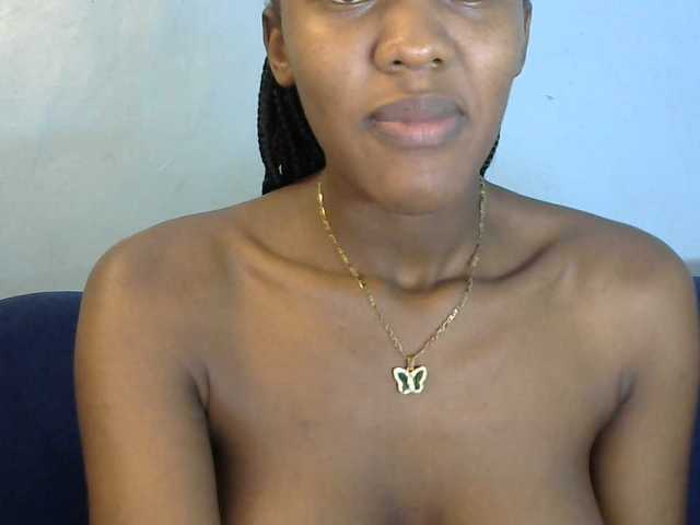 Trisha254 live cam on BongaCams
