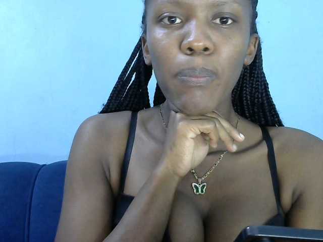 Trisha254 live cam on BongaCams