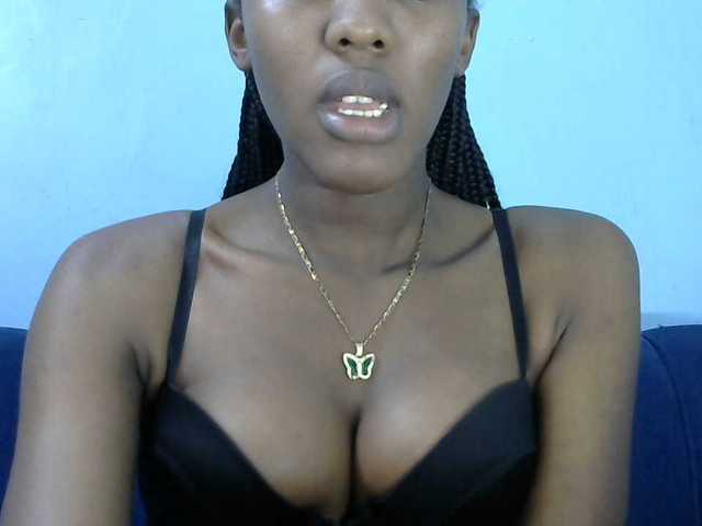 Trisha254 live cam on BongaCams