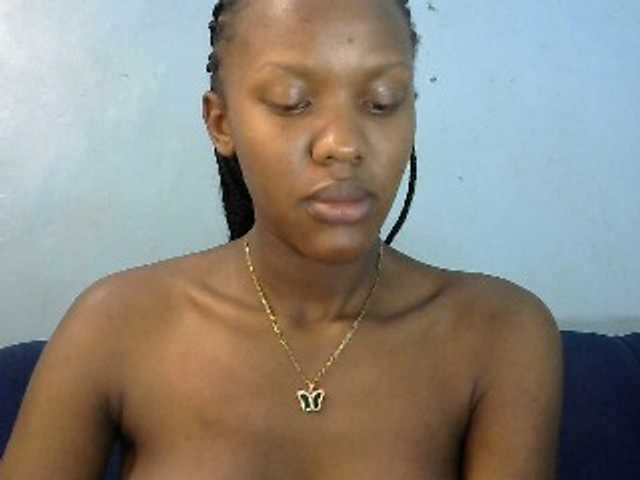 Trisha254 live cam on BongaCams