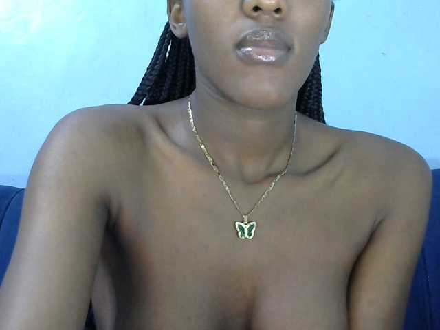 Trisha254 live cam on BongaCams