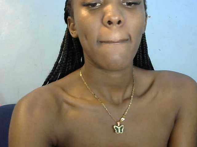 Trisha254 live cam on BongaCams