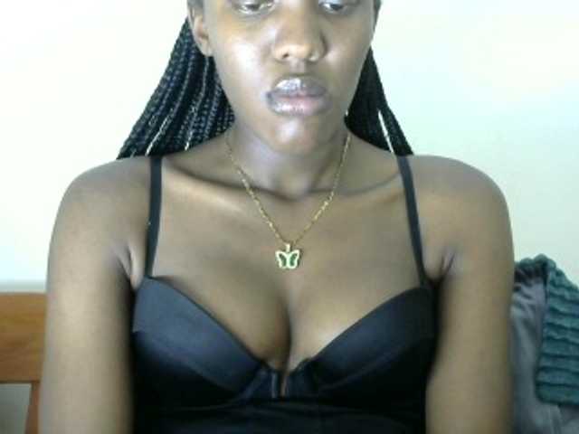 Trisha254 live cam on BongaCams