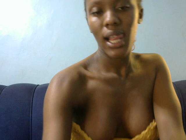 Trisha254 webcam bongacams model stream image