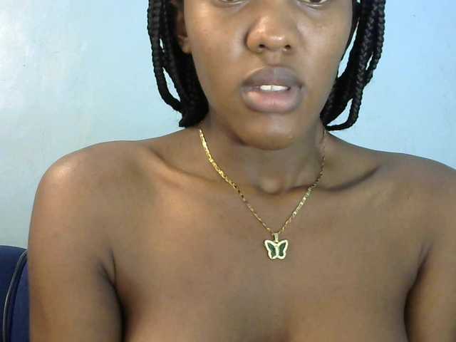 Trisha254 live cam on BongaCams