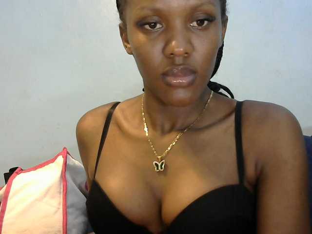 Trisha254 live cam on BongaCams