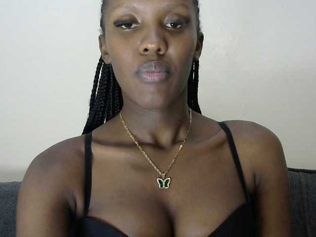 Trisha254 live cam on BongaCams