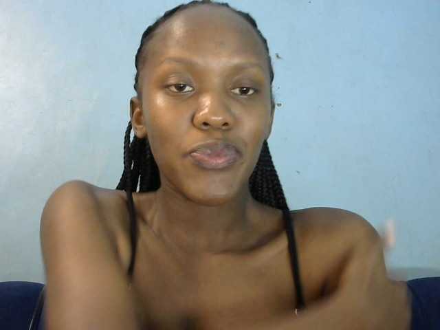 Trisha254 live cam on BongaCams