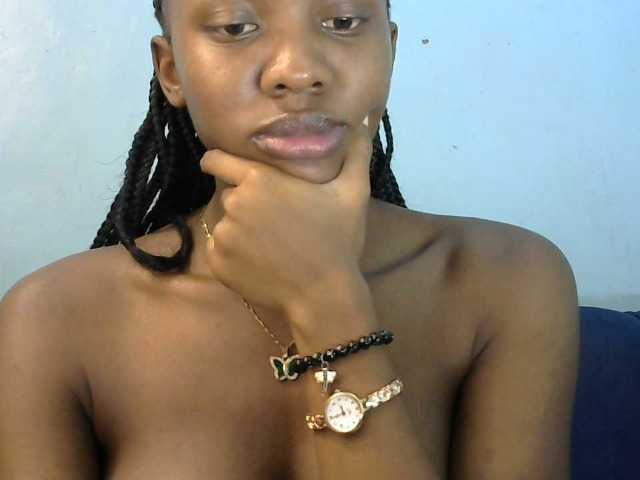 Trisha254 live cam on BongaCams