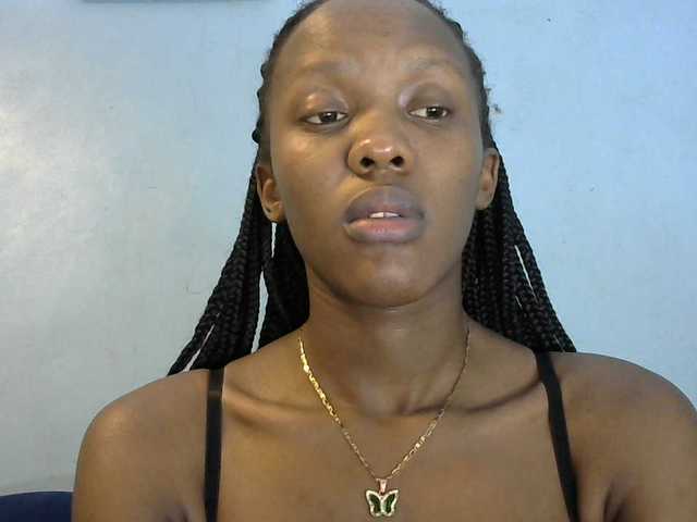 Trisha254 live cam on BongaCams