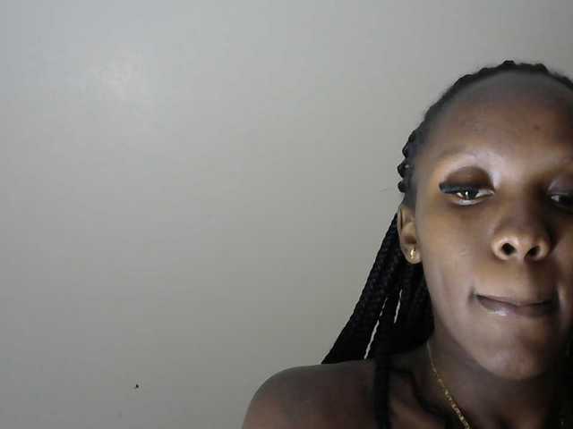 Trisha254 live cam on BongaCams