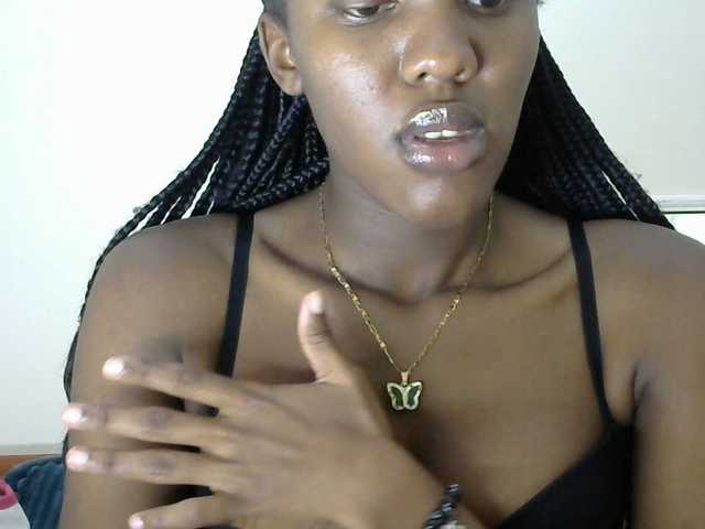 Trisha254 live cam on BongaCams