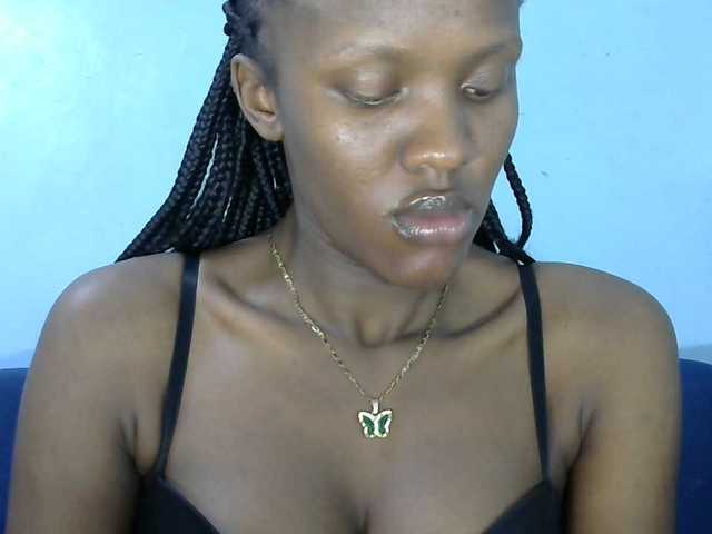 Trisha254 live cam on BongaCams