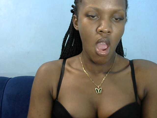 Trisha254 live cam on BongaCams