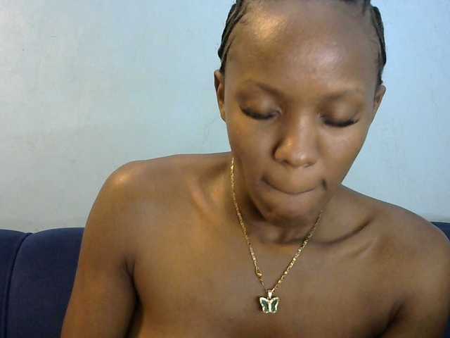 Trisha254 live webcam show