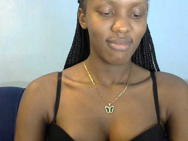 Trisha254 live cam on BongaCams