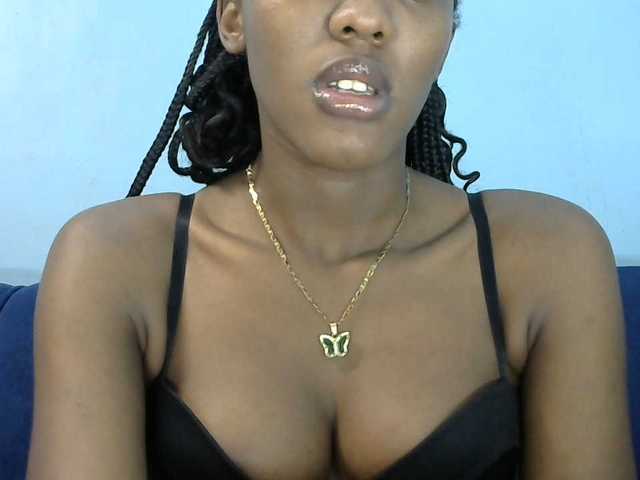 Trisha254 live cam on BongaCams
