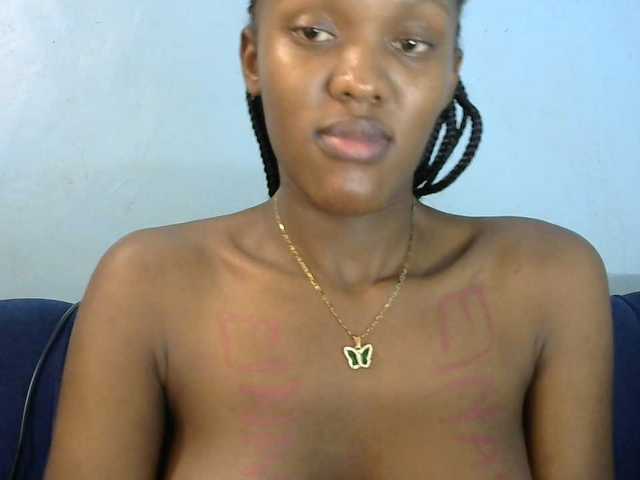 Trisha254 live cam on BongaCams