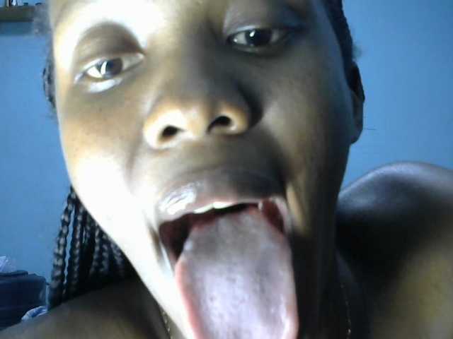 Trisha254 live cam on BongaCams
