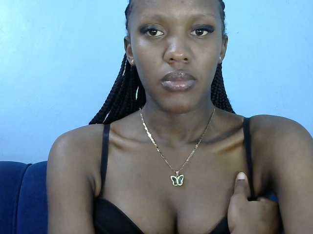 Trisha254 live cam on BongaCams