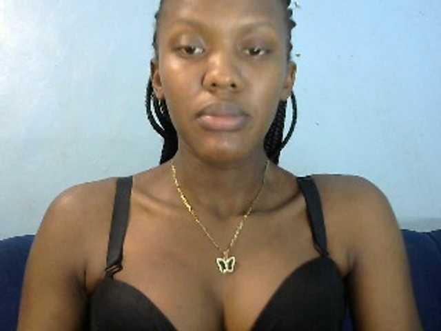 Trisha254 live cam on BongaCams