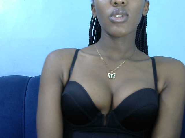Trisha254 live cam on BongaCams