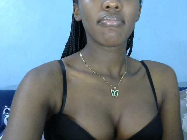 Trisha254 live cam on BongaCams