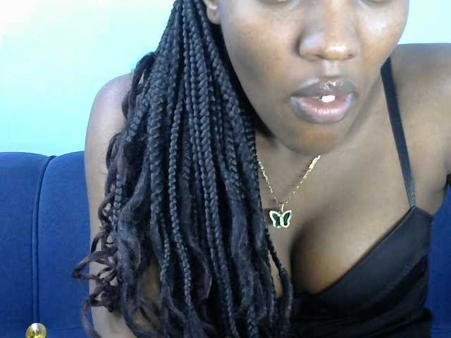 Trisha254 live cam on BongaCams