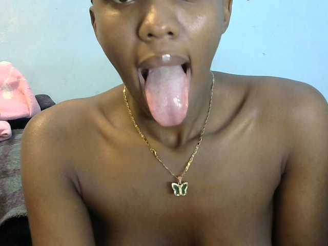 Trisha254 live cam on BongaCams