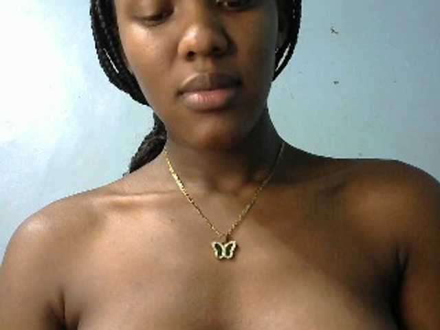Trisha254 live cam on BongaCams