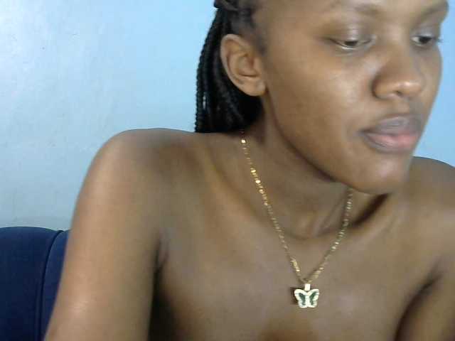 Trisha254 live cam on BongaCams