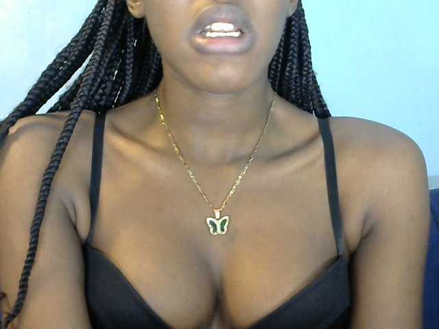 Trisha254 live cam on BongaCams