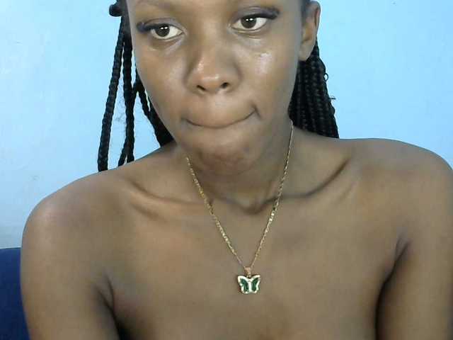 Trisha254 live cam on BongaCams