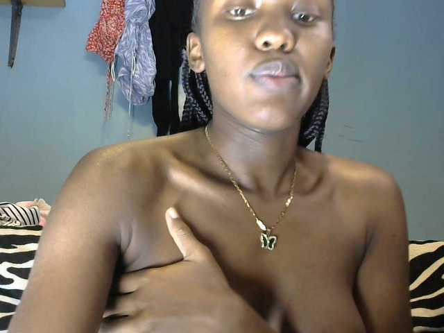 Trisha254 live cam on BongaCams