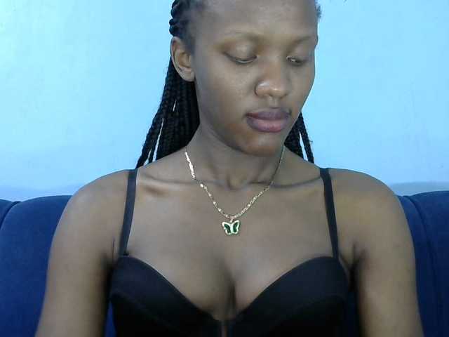 Trisha254 live cam on BongaCams